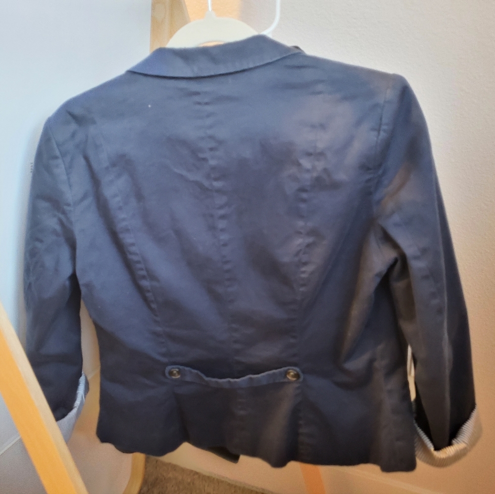 Blazer - Picture 2 of 5